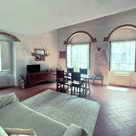 Arts At Duomo Apartman *